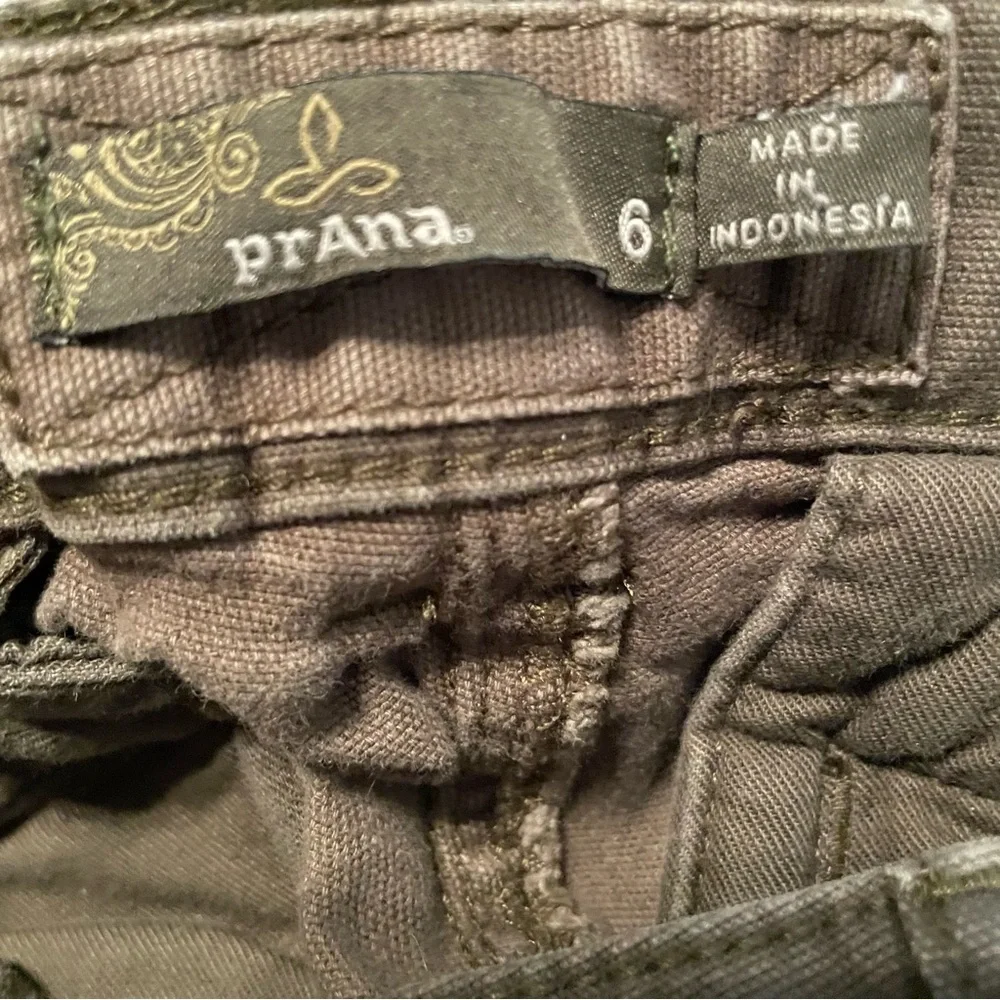 Prana Women’s Cropped Tan Pants Mid Rise Organic Cotton Blend size 6 Snap Fly - Picture 2 of 9